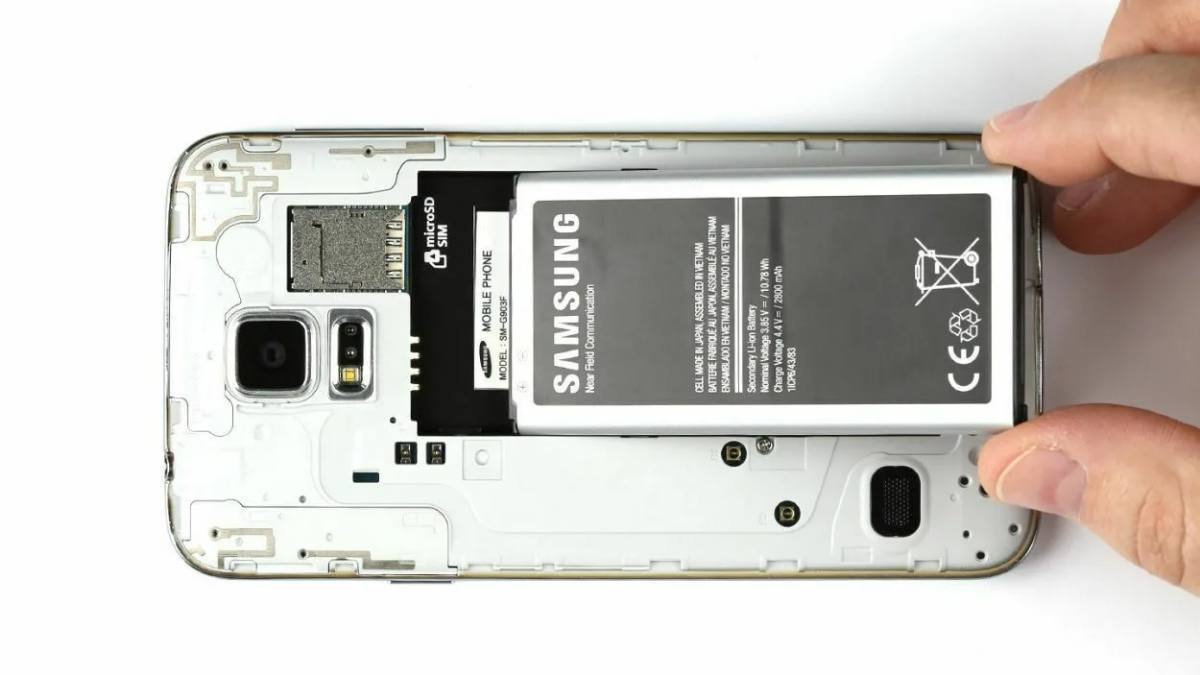 From February 2027, Smartphones in the EU Must Have Replaceable Batteries — but There Are Nuances